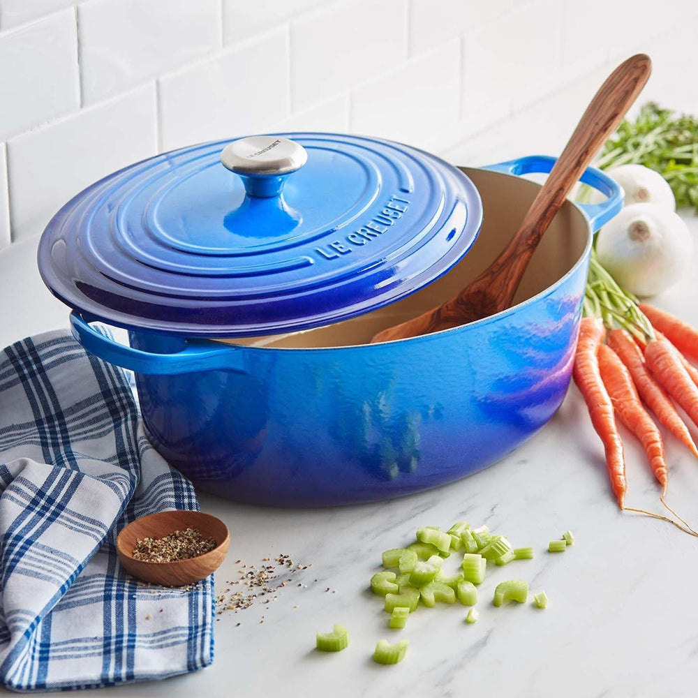 Le Creuset Enameled Cast Iron Signature Oval Dutch Oven, 8 qt, Meringue