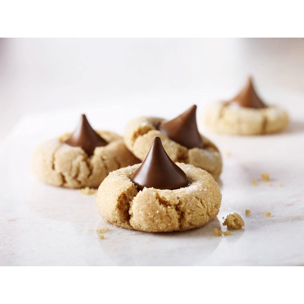 HERSHEY'S KISSES Milk Chocolate Candy Party Pack, 35.8 oz (Pack of 2)